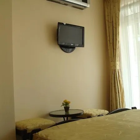Guest house Kvartiri Kirilina Kiten (Burgas)